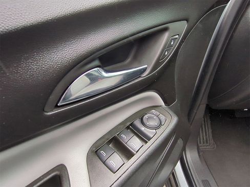 Certified 2023 Chevrolet Equinox LS image 13