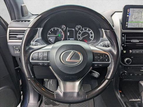 Used 2023 Lexus GX 460 Premium image 17