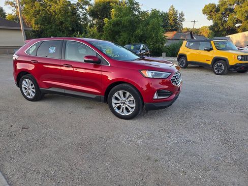 Used 2024 Ford Edge Titanium AWD/4WD image 2