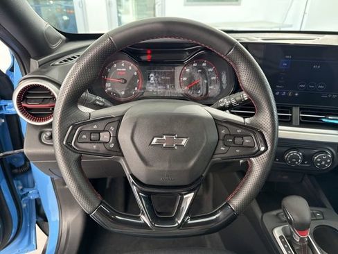 Used 2024 Chevrolet Trax RS image 27