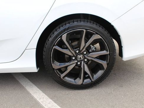 Used 2020 Honda Civic Sport image 10