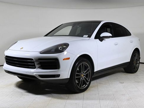 Certified 2020 Porsche Cayenne image 1