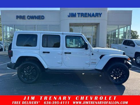Used 2023 Jeep Wrangler Unlimited Sahara w/ Cold Weather Group AWD/4WD image 1