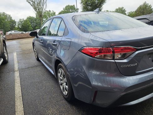 Used 2020 Toyota Corolla LE FWD image 6