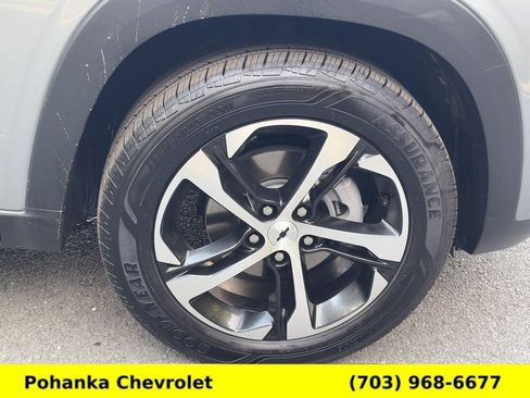 Used 2026 Chevrolet Trax RS w/ Sunroof Package FWD image 33
