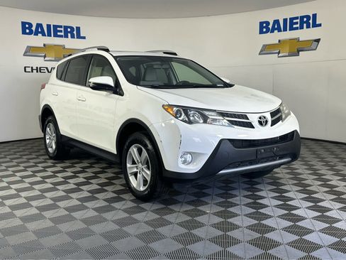 Used 2013 Toyota RAV4 XLE image 3