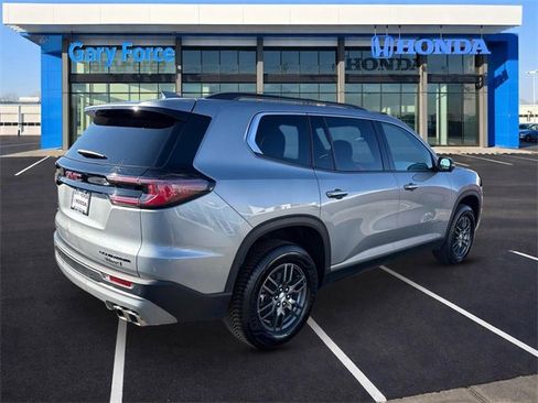 Used 2025 GMC Acadia Elevation image 2