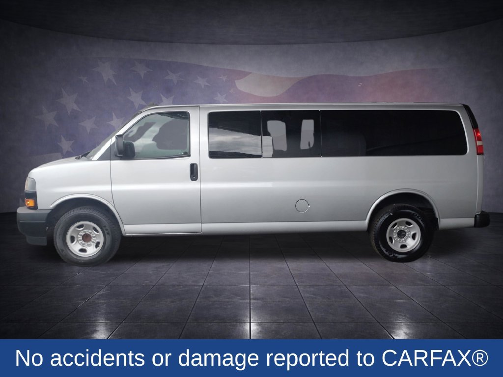 Used 2020 Chevrolet Express 3500 LS RWD image 2