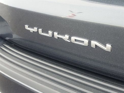 Used 2021 GMC Yukon Denali w/ Denali Ultimate Package image 41