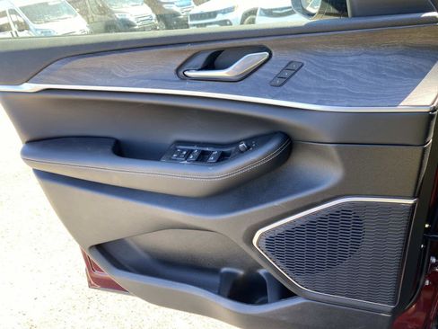 New 2026 Jeep Grand Cherokee Limited image 15