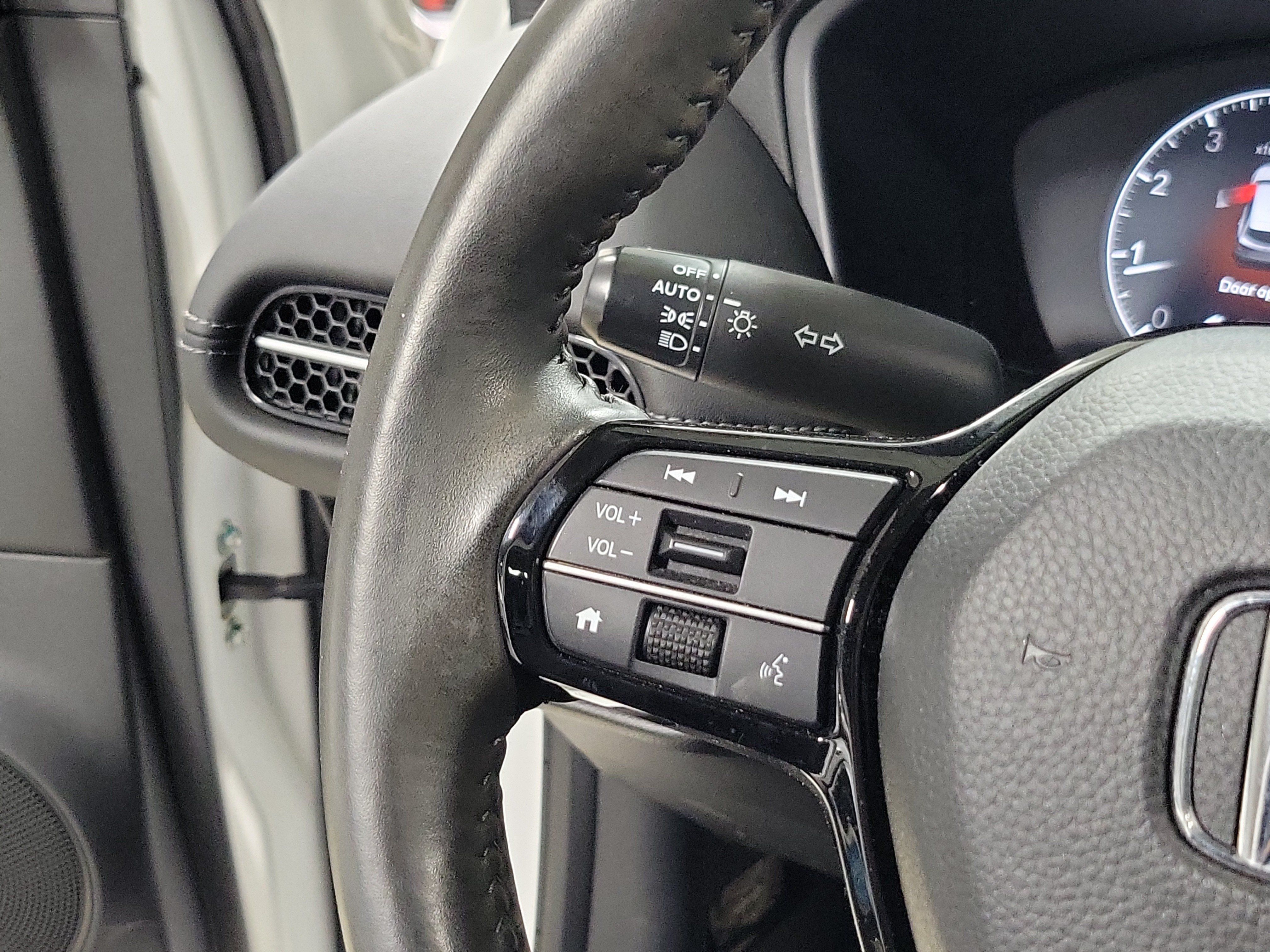 Certified 2024 Honda HR-V EX-L image 24