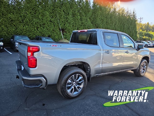 New 2026 Chevrolet Silverado 1500 RST w/ LPO, Dark Essentials Package AWD/4WD image 7