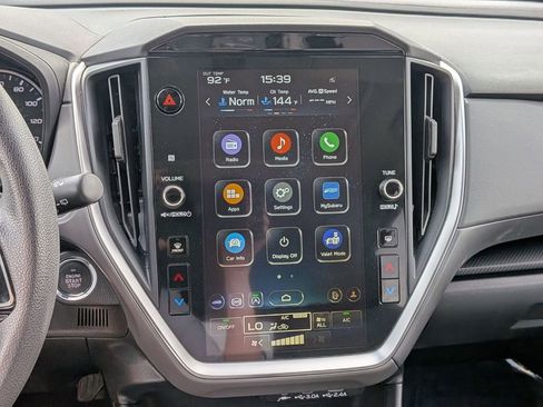 Used 2025 Subaru Crosstrek 2.0i Premium image 18