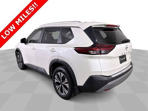 Used 2023 Nissan Rogue SV w/ SV Premium B Package image 6