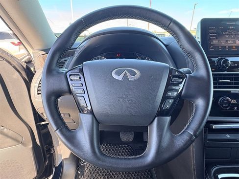 Used 2024 INFINITI QX80 Luxe image 15