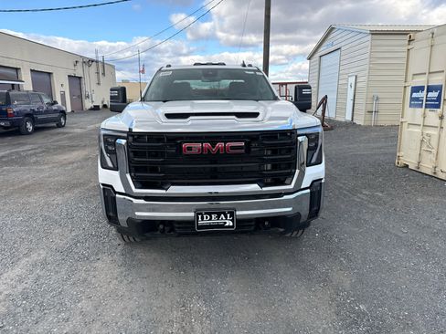 New 2025 GMC Sierra 2500 Pro w/ Convenience Package image 14