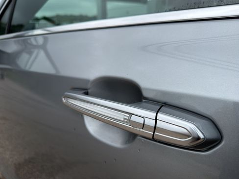 Used 2024 Cadillac XT4 Premium Luxury FWD image 20