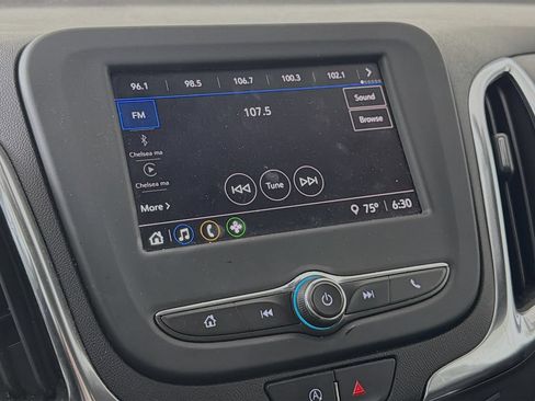 Used 2022 Chevrolet Equinox LT AWD/4WD image 17