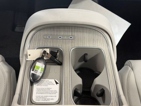 New 2027 Hyundai Palisade Calligraphy FWD image 18