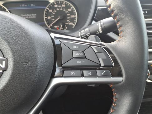 Used 2023 Nissan Altima 2.5 SR w/ SR Premium Package image 31