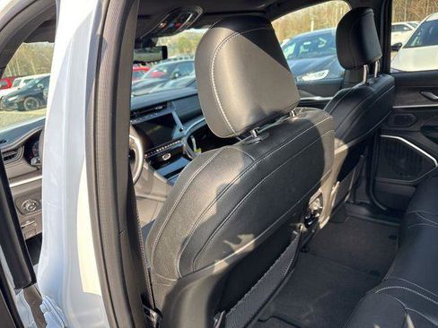 New 2026 Jeep Grand Cherokee Limited Reserve image 26