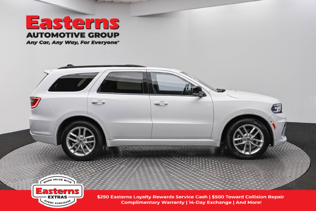 Used 2024 Dodge Durango GT RWD image 5