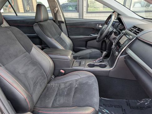 Used 2015 Toyota Camry XSE FWD image 21