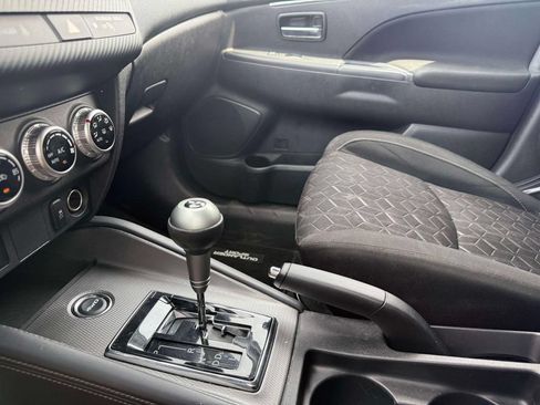 Used 2024 Mitsubishi Outlander Sport AWD image 27