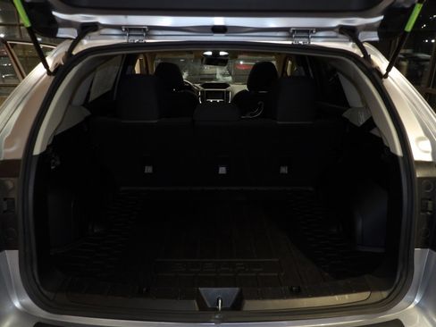 Used 2023 Subaru Crosstrek 2.0i Premium image 19