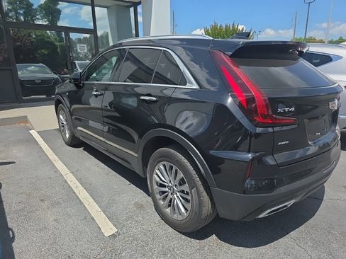Used 2025 Cadillac XT4 Premium Luxury AWD/4WD image 4