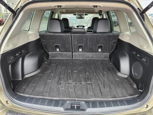 Used 2022 Subaru Forester Limited w/ Popular Package #3 image 32