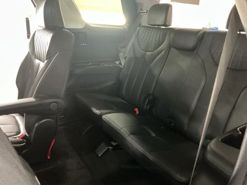 Used 2024 Hyundai Palisade Limited AWD/4WD image 14