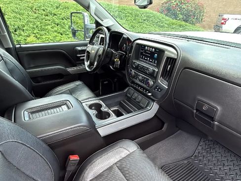 Used 2019 Chevrolet Silverado 3500 LTZ w/ Duramax Plus Package AWD/4WD image 32