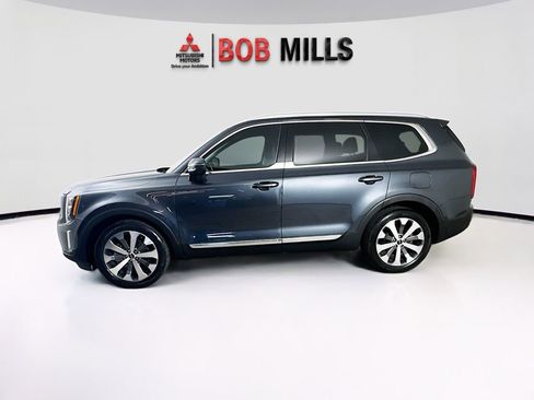 Used 2022 Kia Telluride EX w/ EX Premium Package FWD image 4