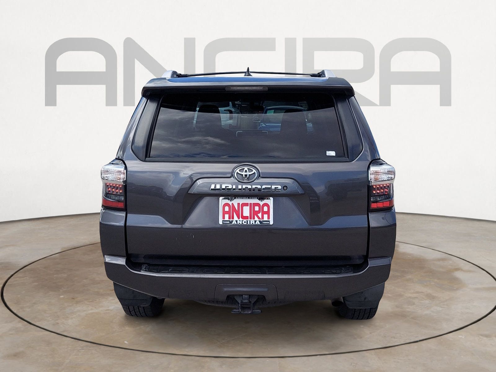 Used 2018 Toyota 4Runner SR5 RWD image 9