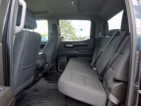 Certified 2023 Chevrolet Silverado 1500 LT AWD/4WD image 10