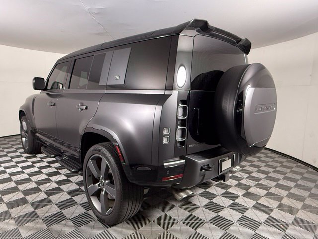 Used 2024 Land Rover Defender 110 Carpathian Edition AWD/4WD image 4