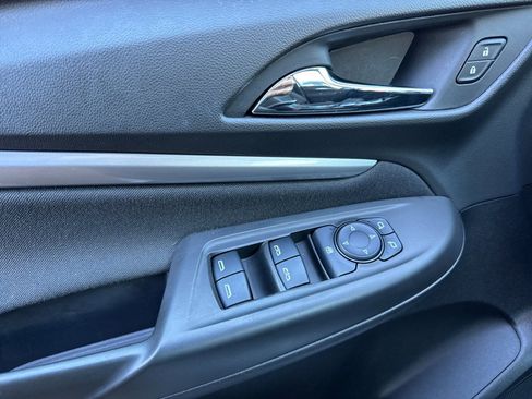 Used 2023 Chevrolet Bolt EUV LT w/ Driver Confidence Package image 11