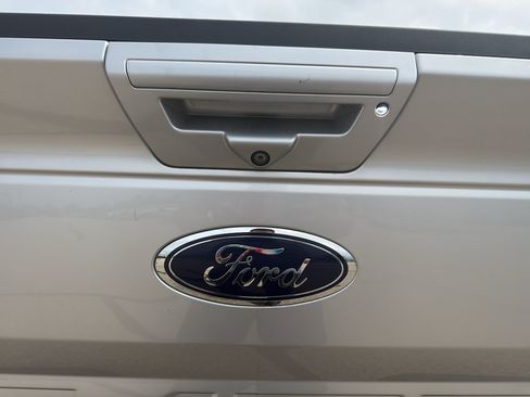Used 2018 Ford F150 Lariat w/ Equipment Group 502A Luxury AWD/4WD image 42