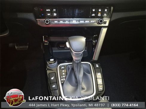 Certified 2025 Kia Seltos EX image 21