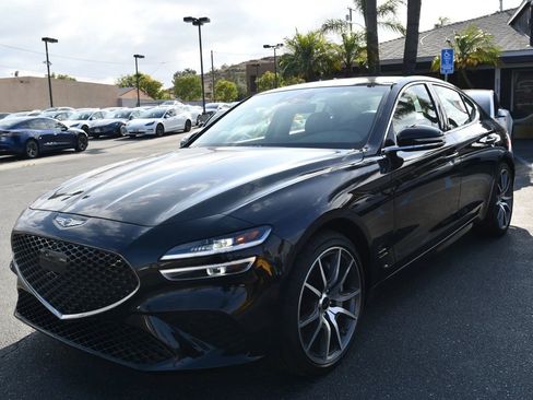 Used 2025 Genesis G70 2.5T RWD image 3