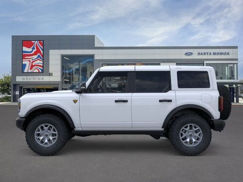 New 2025 Ford Bronco Badlands AWD/4WD image 3