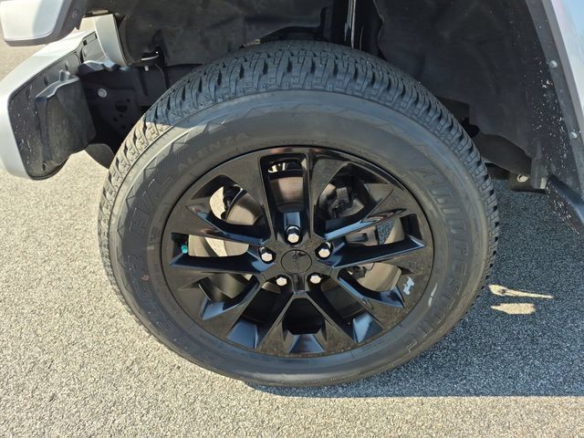 Used 2022 Jeep Wrangler Unlimited Sahara AWD/4WD image 10