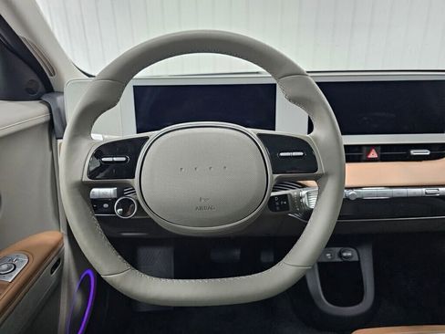 Used 2024 Hyundai Ioniq 5 Limited image 17