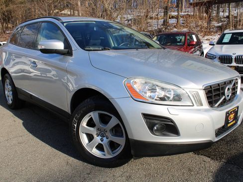 Used 2010 Volvo XC60 3.2 image 4