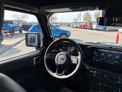 Used 2024 Jeep Wrangler Unlimited Rubicon image 53