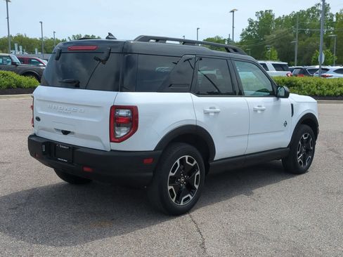 Used 2022 Ford Bronco Sport Outer Banks w/ Tech Package AWD/4WD image 8