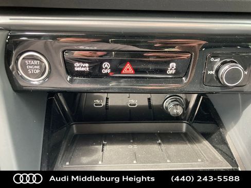 Used 2025 Audi Q5 Premium Plus w/ Premium Plus image 39