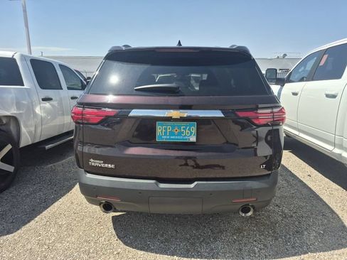 Used 2022 Chevrolet Traverse LT FWD image 10