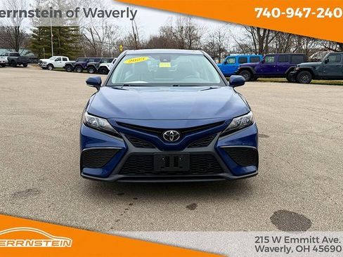 Used 2023 Toyota Camry SE image 2